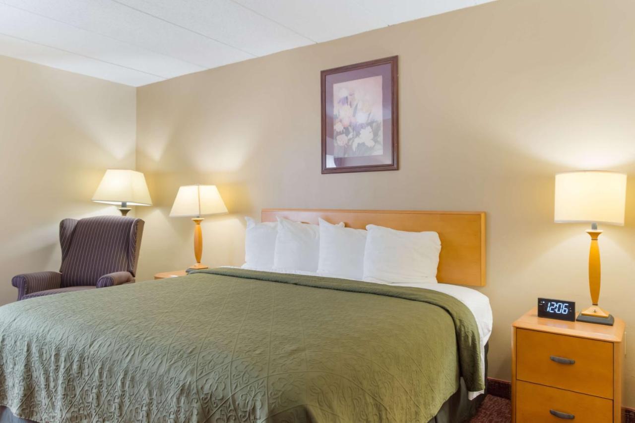 All Seasons Inn & Suites Smithfield Luaran gambar