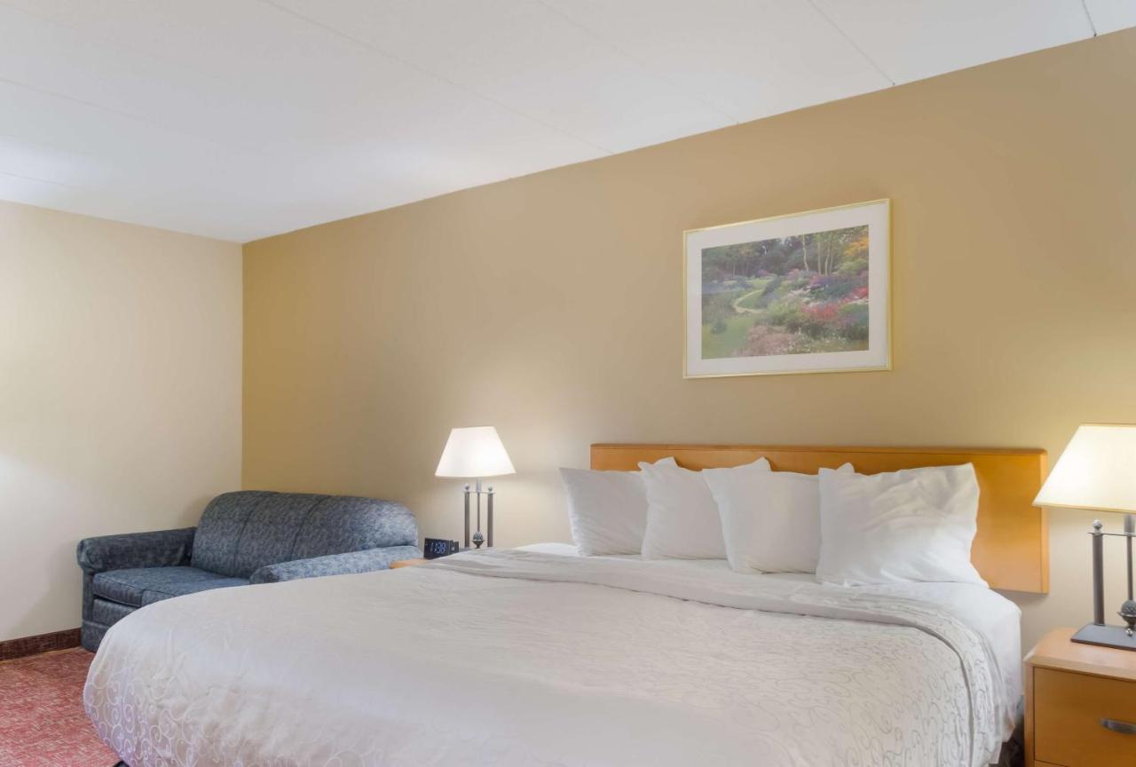 All Seasons Inn & Suites Smithfield Luaran gambar