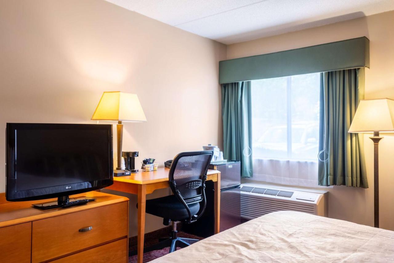 All Seasons Inn & Suites Smithfield Luaran gambar